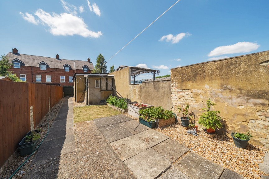 2 bedroom House for Sale Hitchin Road, Arlesey, Bedfordshire