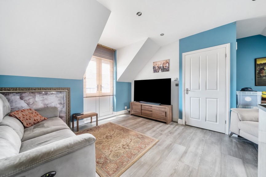 2 bedroom Flat for Sale Weavers Orchard, Arlesey, Bedfordshire