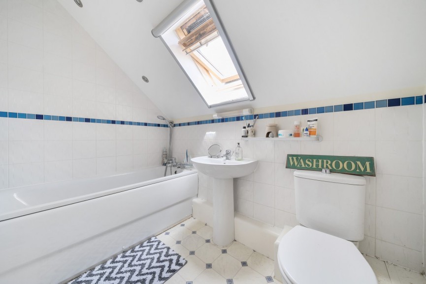 2 bedroom Flat for Sale Weavers Orchard, Arlesey, Bedfordshire