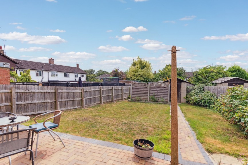 3 bedroom House for Sale Sanfoine Close, Hitchin, Hertfordshire