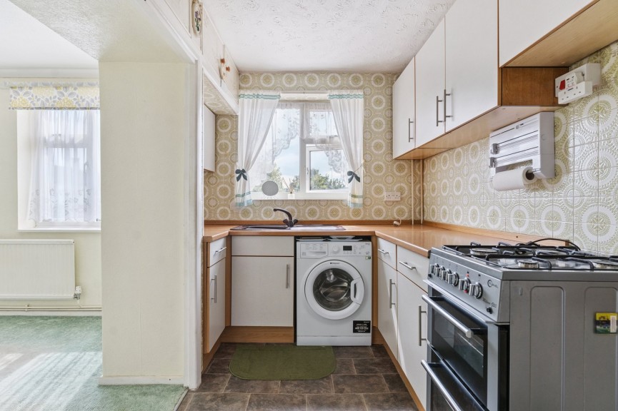 3 bedroom House for Sale Sanfoine Close, Hitchin, Hertfordshire