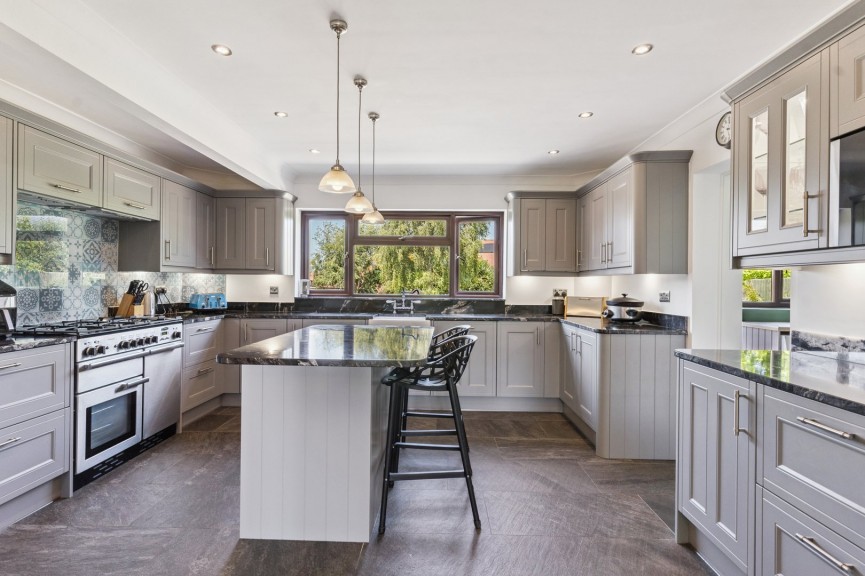 5 bedroom House for Sale Meppershall, Shefford, Bedfordshire