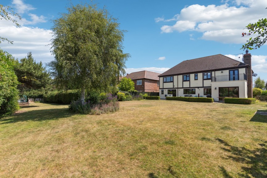 5 bedroom House for Sale Meppershall, Shefford, Bedfordshire