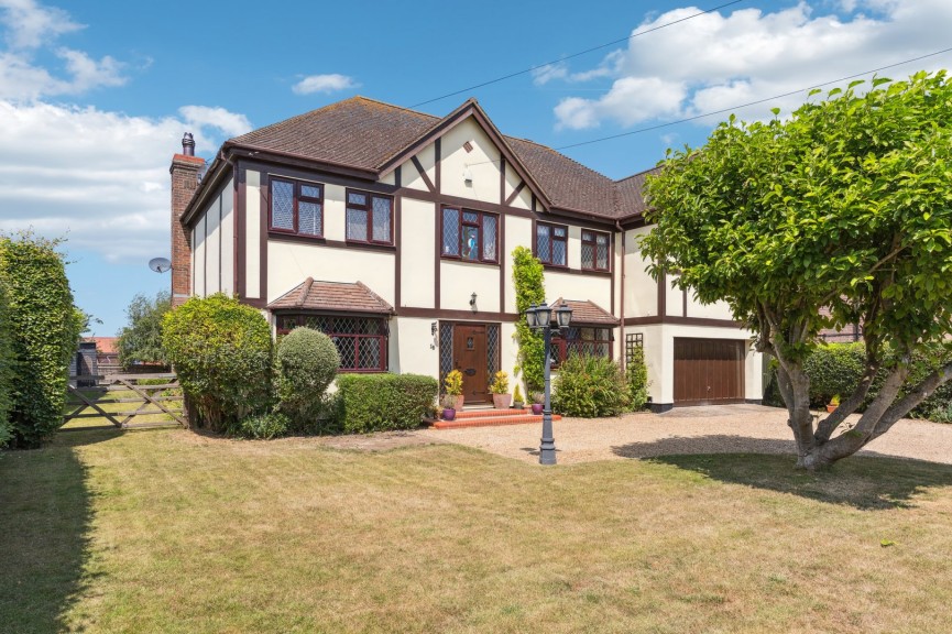 5 bedroom House for Sale Meppershall, Shefford, Bedfordshire