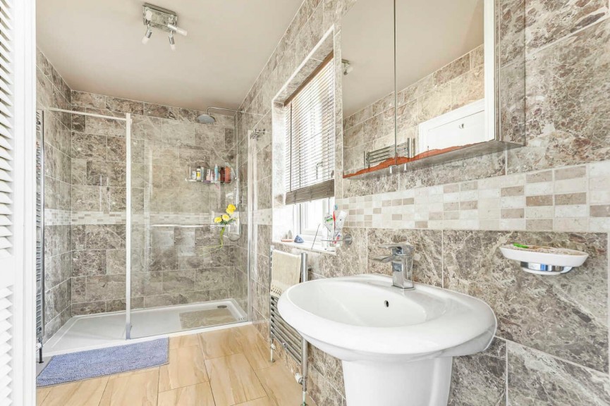 4 bedroom House for Letting Kimbolton Road, Bedford