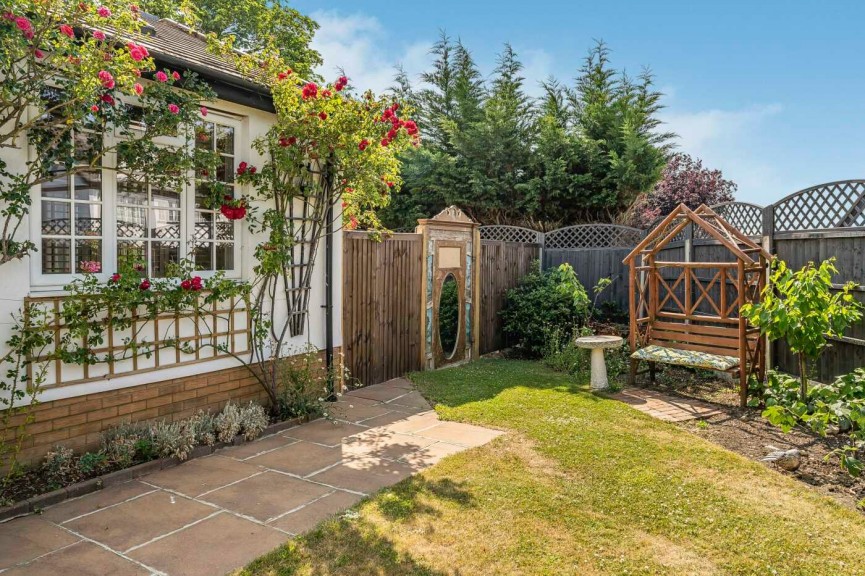 4 bedroom House for Letting Kimbolton Road, Bedford