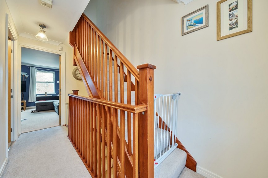 3 bedroom House for Sale Glossop Way, Arlesey, Bedfordshire