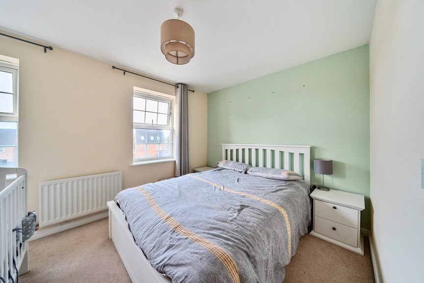 3 bedroom House for Sale Glossop Way, Arlesey, Bedfordshire