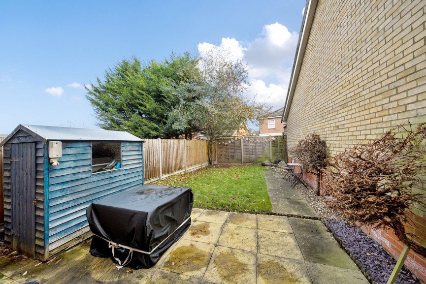 3 bedroom House for Sale Glossop Way, Arlesey, Bedfordshire