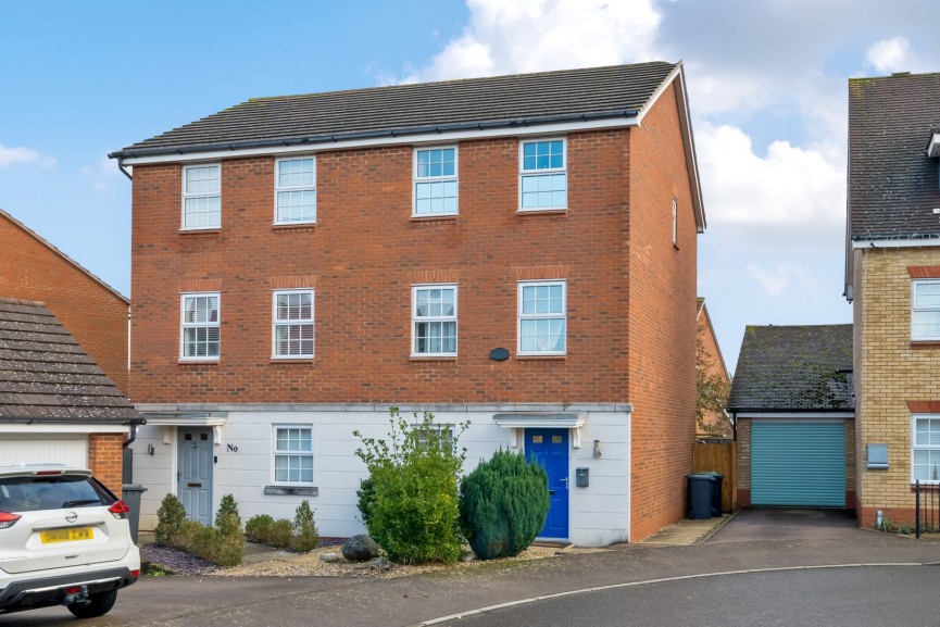 3 bedroom House for Sale Glossop Way, Arlesey, Bedfordshire
