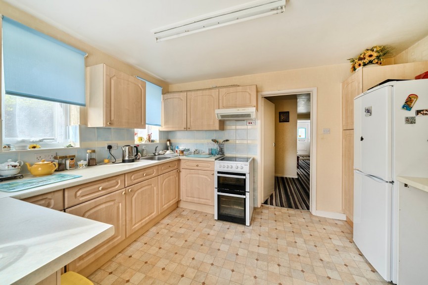 3 bedroom Bungalow for Sale Bedford Road, Henlow, Bedfordshire