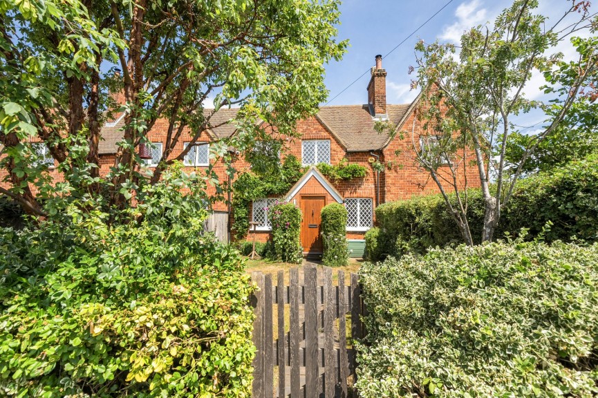 2 bedroom House for Sale Water End, Eversholt, Bedfordshire