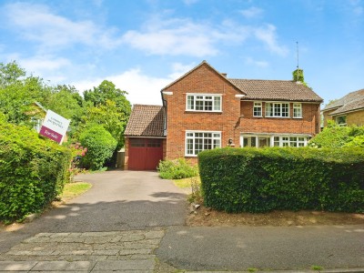 Chantry Lane, Hatfield, Hertfordshire