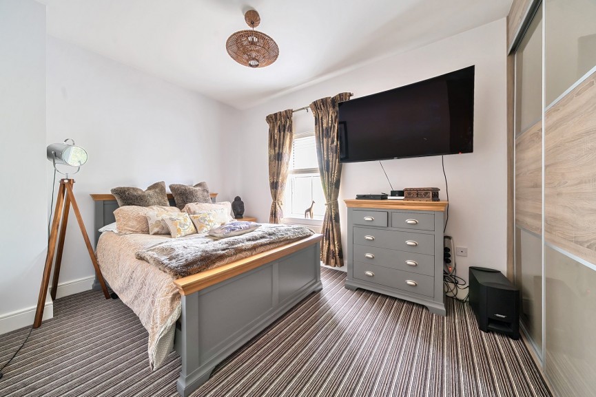 4 bedroom House for Sale Dickens Boulevard, Fairfield, Bedfordshire