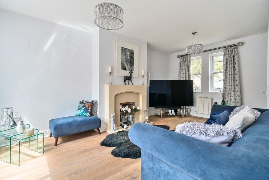4 bedroom House for Sale Dickens Boulevard, Fairfield, Bedfordshire