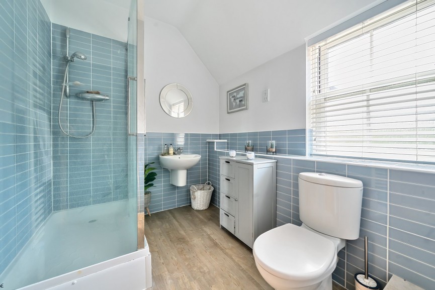 4 bedroom House for Sale Dickens Boulevard, Fairfield, Bedfordshire