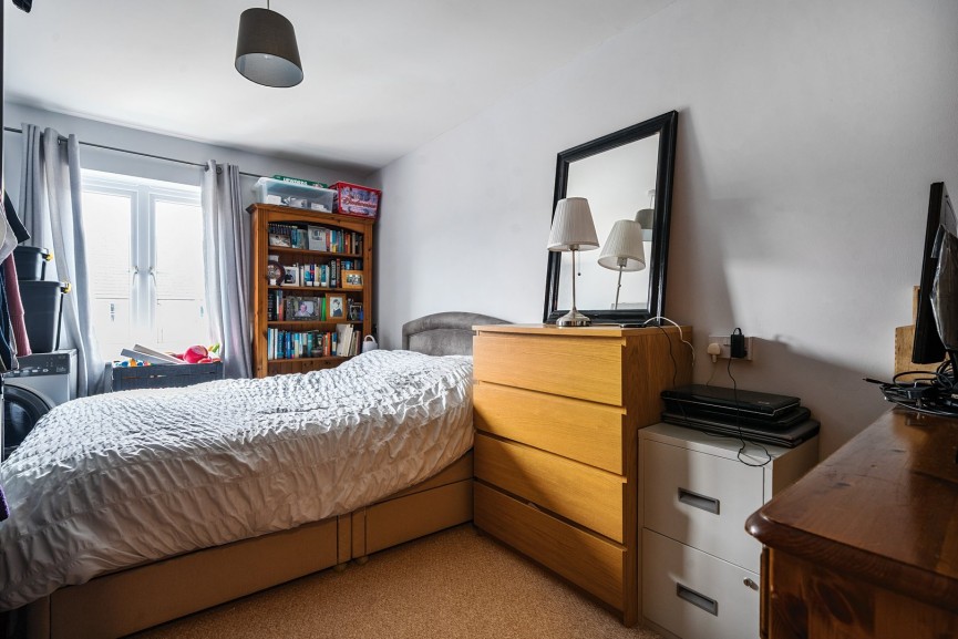 2 bedroom Flat for Sale The Hawthorns, Flitwick, Bedfordshire