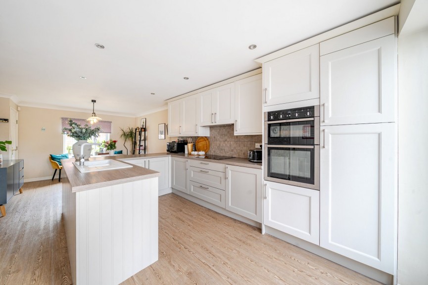 3 bedroom House for Sale The Dairy, Henlow, Bedfordshire