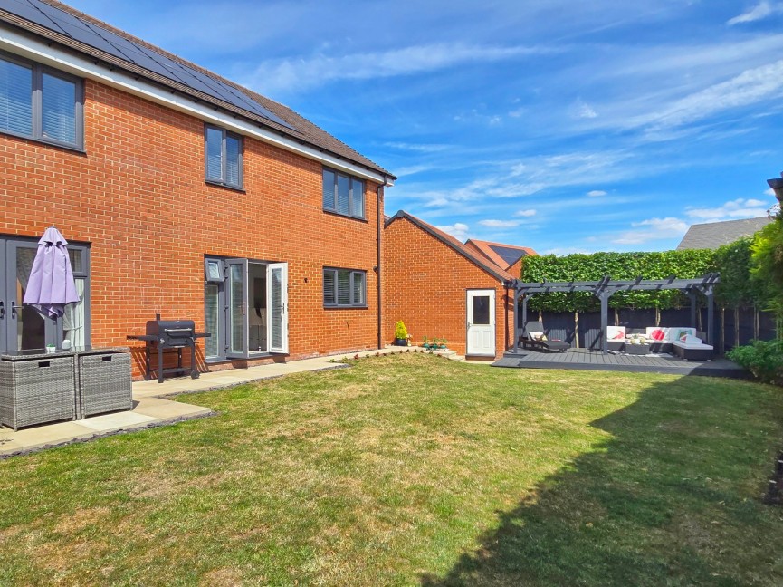 5 bedroom House for Sale Wootton, Bedfordshire