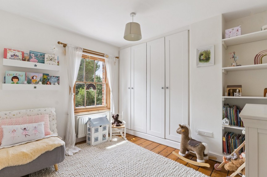 2 bedroom House for Sale Trevor Road, Hitchin, Hertfordshire