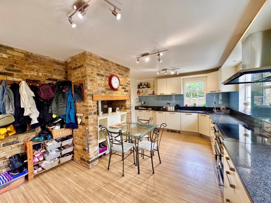 4 bedroom House for Sale Steeple Morden, Royston, Cambridgeshire