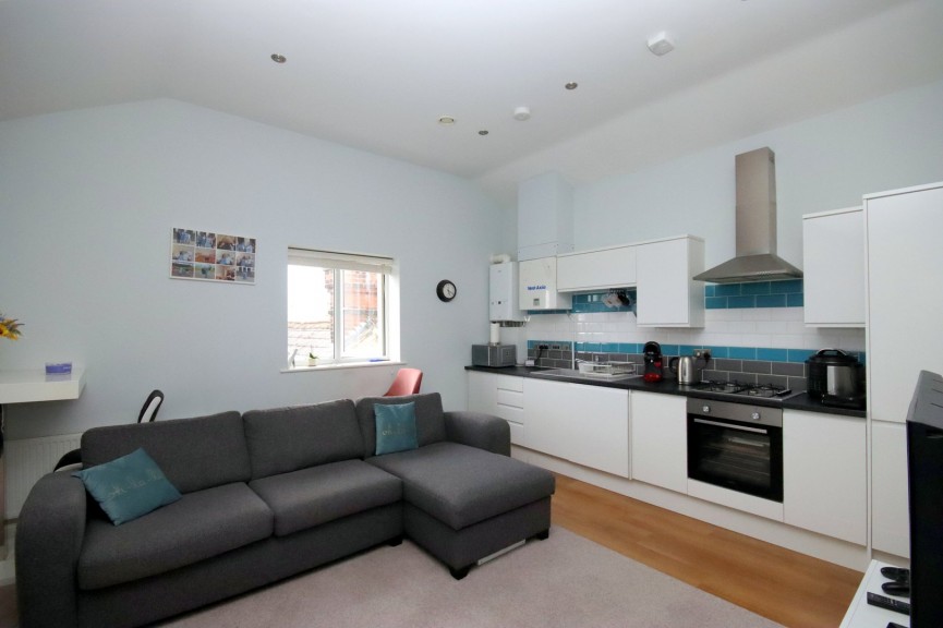 1 bedroom Flat for Sale High Street, Flitwick, Bedfordshire