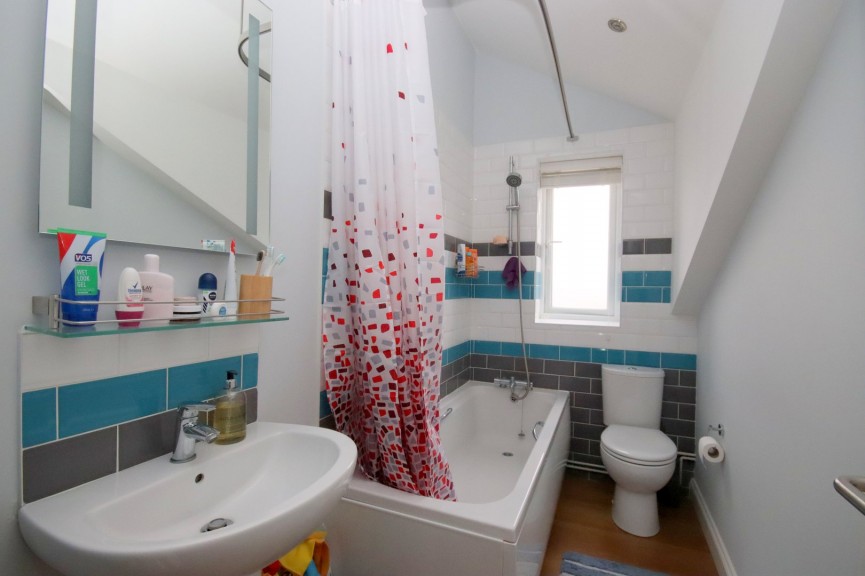 1 bedroom Flat for Sale High Street, Flitwick, Bedfordshire
