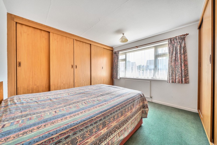3 bedroom House for Sale Brian Road, Harlington, Bedfordshire