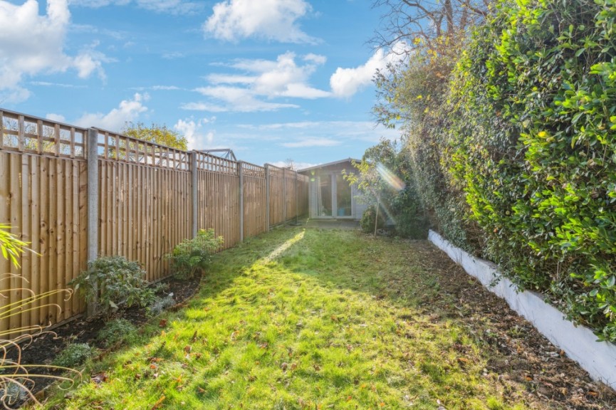 3 bedroom House for Sale Lancaster Road, Hitchin, Hertfordshire