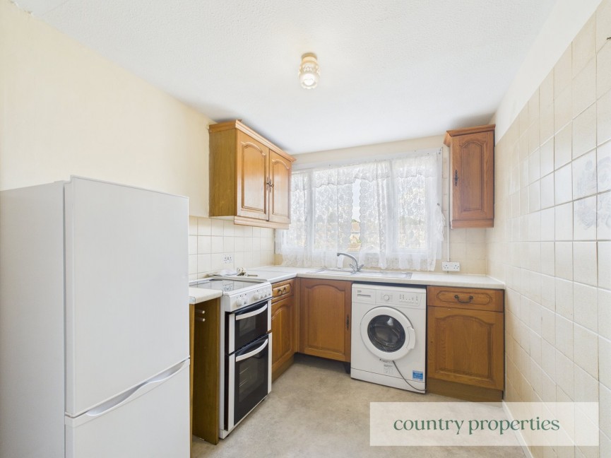 2 bedroom Flat for Sale Codicote, Hitchin, Hertfordshire