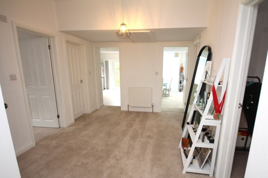 3 bedroom Bungalow for Sale The Meads, Letchworth Garden City, Hertfordshire