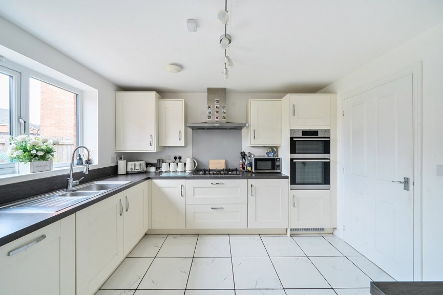 5 bedroom House for Sale Victoria Grove, Flitwick, Bedfordshire