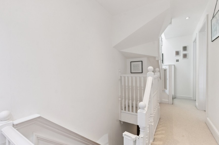 4 bedroom House for Sale Bedford Road, Hitchin, Hertfordshire