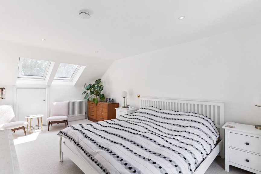 4 bedroom House for Sale Bedford Road, Hitchin, Hertfordshire
