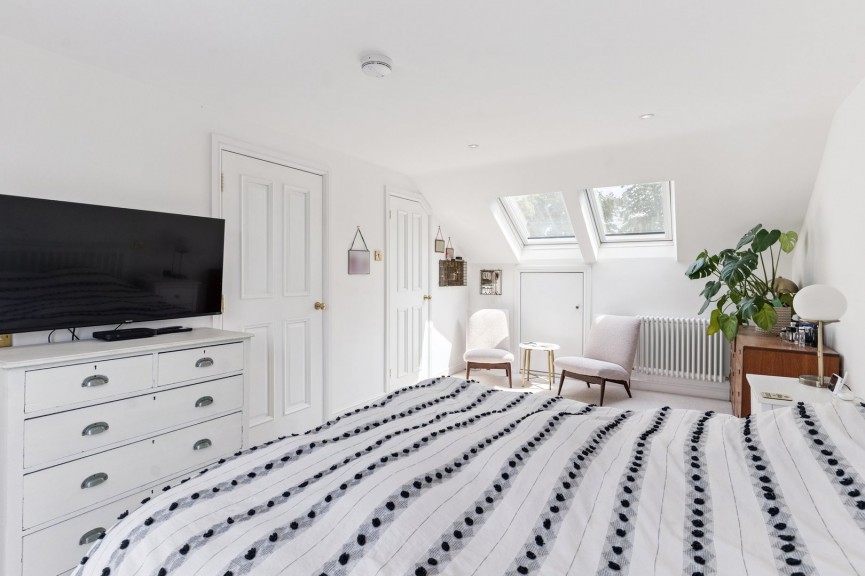 4 bedroom House for Sale Bedford Road, Hitchin, Hertfordshire