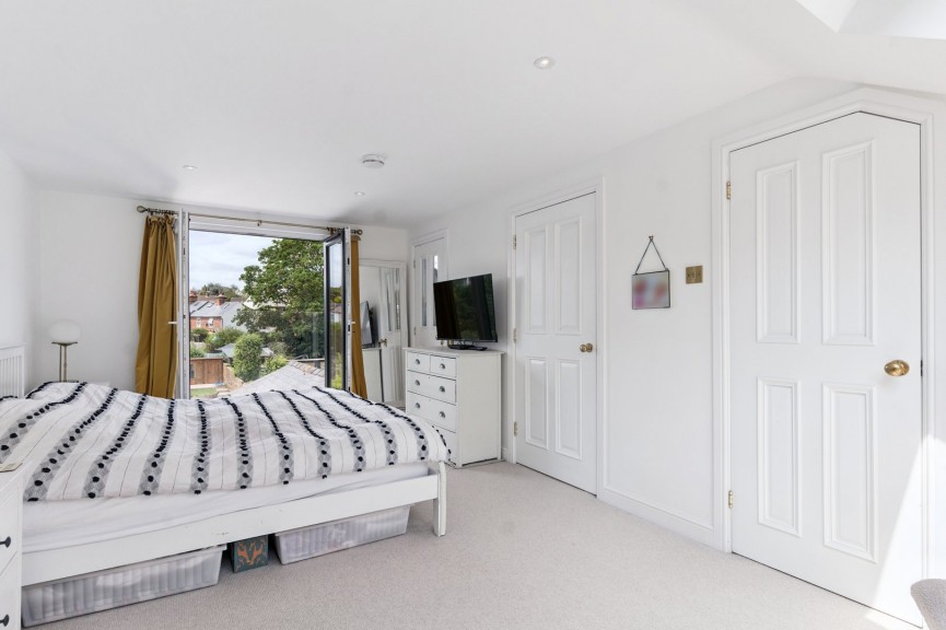 4 bedroom House for Sale Bedford Road, Hitchin, Hertfordshire