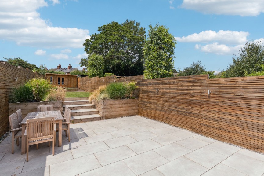 4 bedroom House for Sale Bedford Road, Hitchin, Hertfordshire