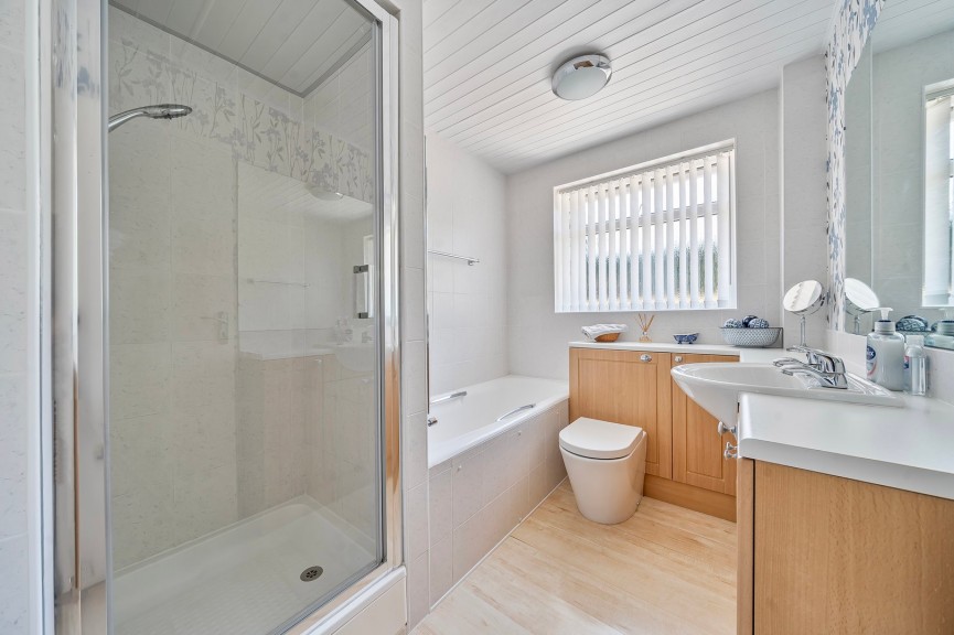 4 bedroom House for Sale Warren Close, Toddington, Bedfordshire