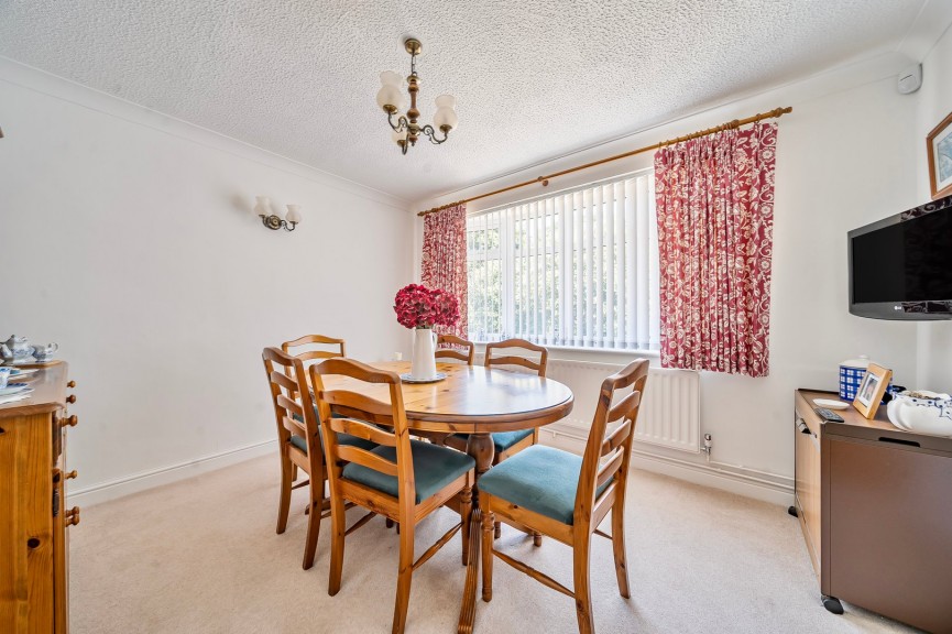 4 bedroom House for Sale Warren Close, Toddington, Bedfordshire