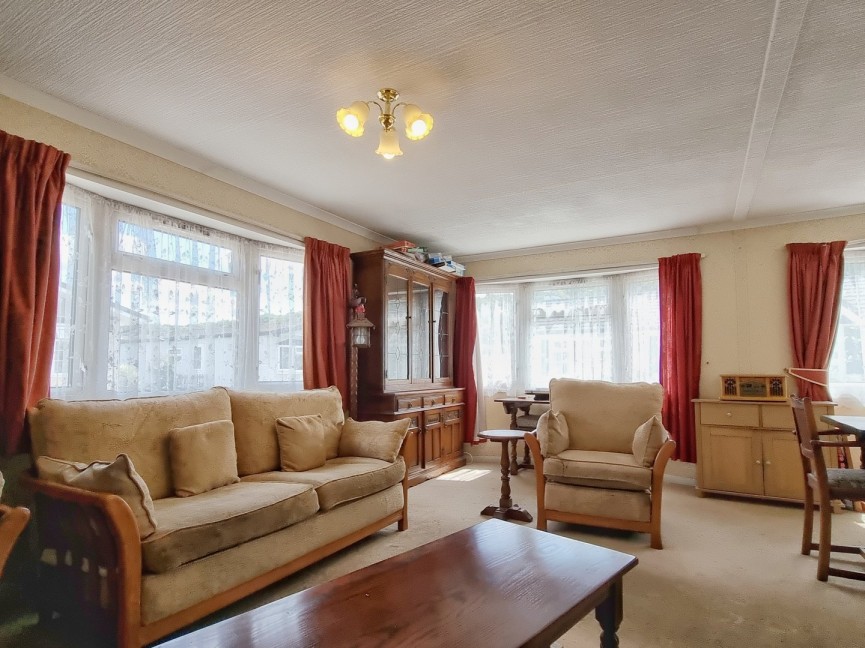 2 bedroom Park home for Sale Maulden, Bedfordshire