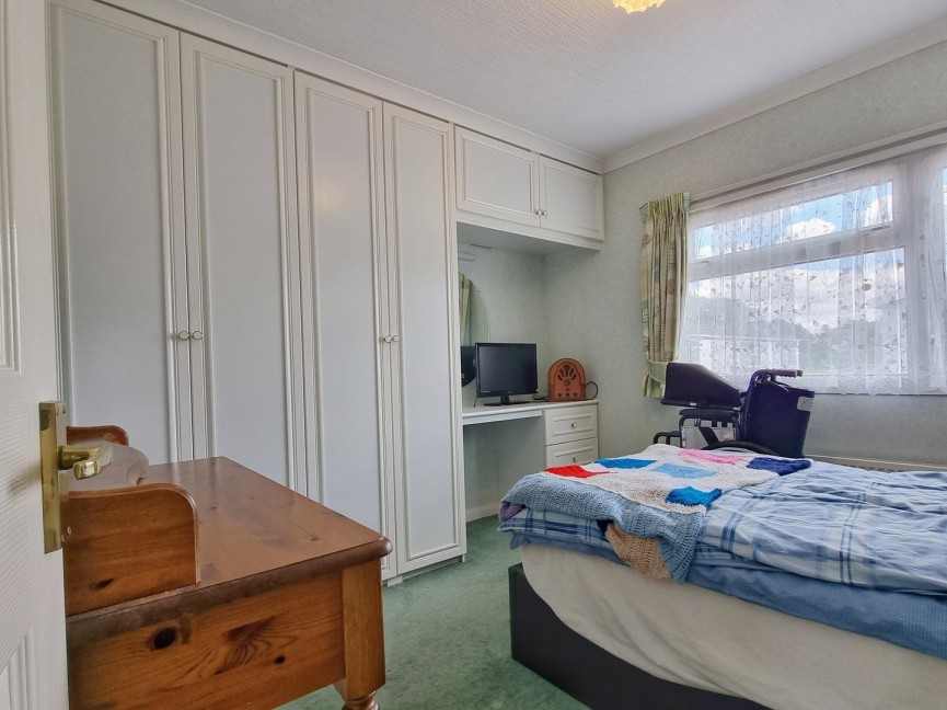 2 bedroom Park home for Sale Maulden, Bedfordshire