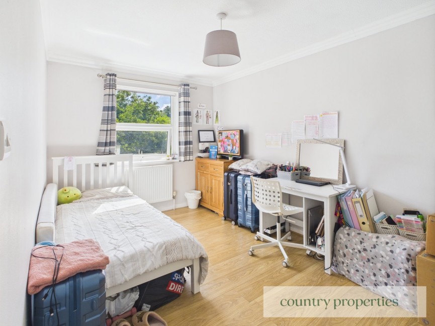 2 bedroom House for Sale Bassingburn Walk, Welwyn Garden City, Hertfordshire