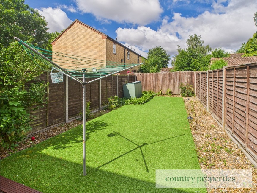 2 bedroom House for Sale Bassingburn Walk, Welwyn Garden City, Hertfordshire