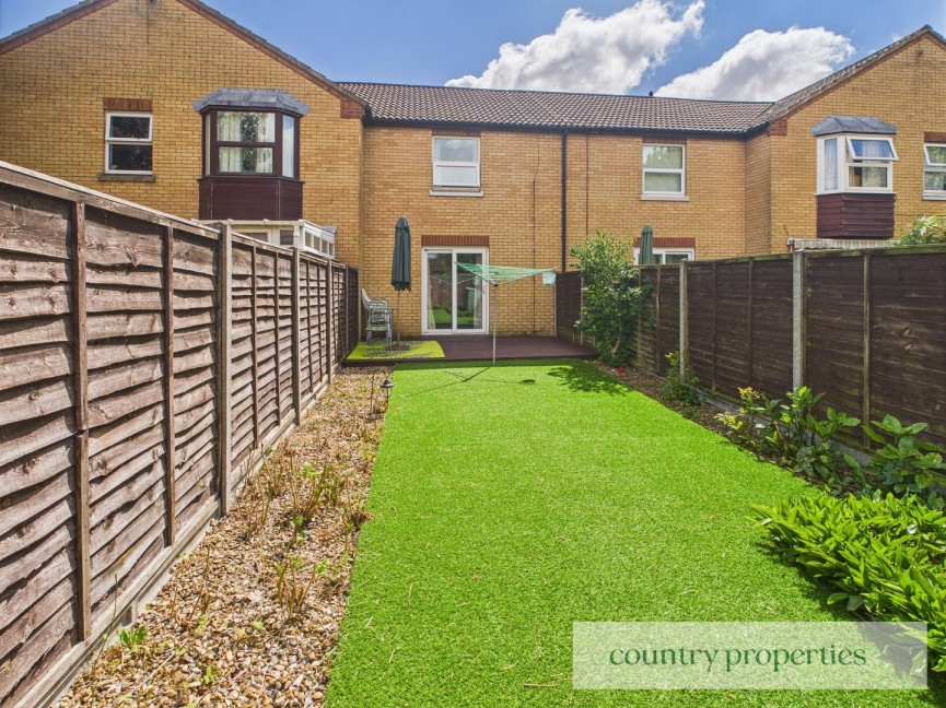 2 bedroom House for Sale Bassingburn Walk, Welwyn Garden City, Hertfordshire