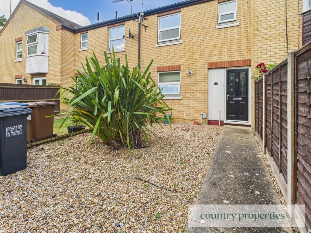 Bassingburn Walk, Welwyn Garden City, Hertfordshire