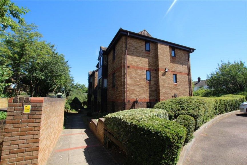 1 bedroom Flat for Sale Willow Road, Potton, Bedfordshire