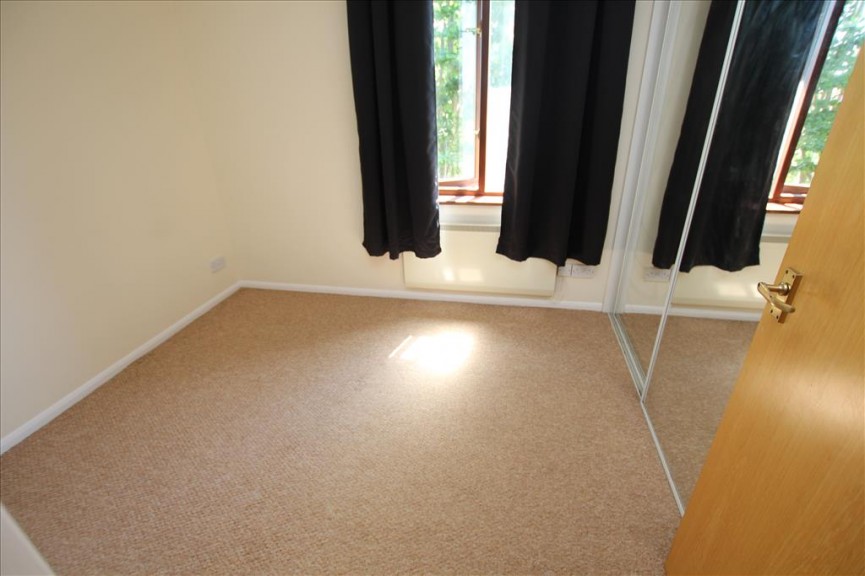 1 bedroom Flat for Sale Willow Road, Potton, Bedfordshire
