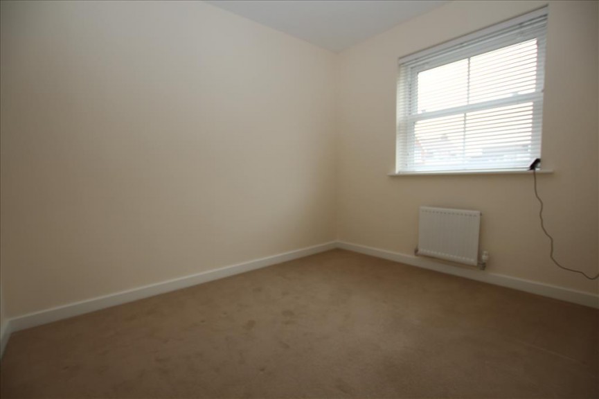 3 bedroom House for Letting Venus Avenue, Biggleswade, Bedfordshire