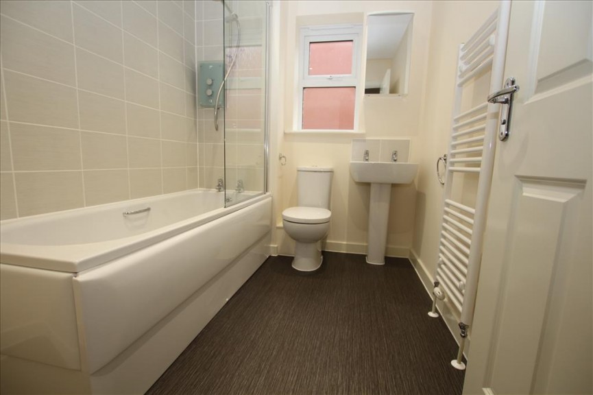 3 bedroom House for Letting Venus Avenue, Biggleswade, Bedfordshire