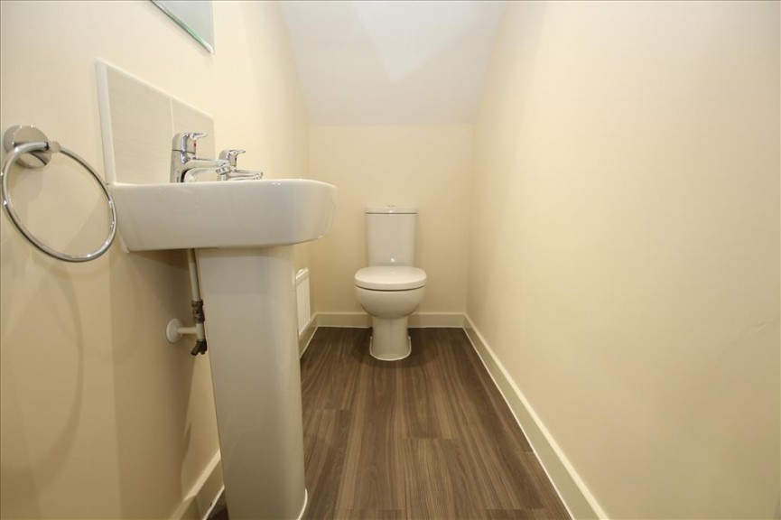 3 bedroom House for Letting Venus Avenue, Biggleswade, Bedfordshire